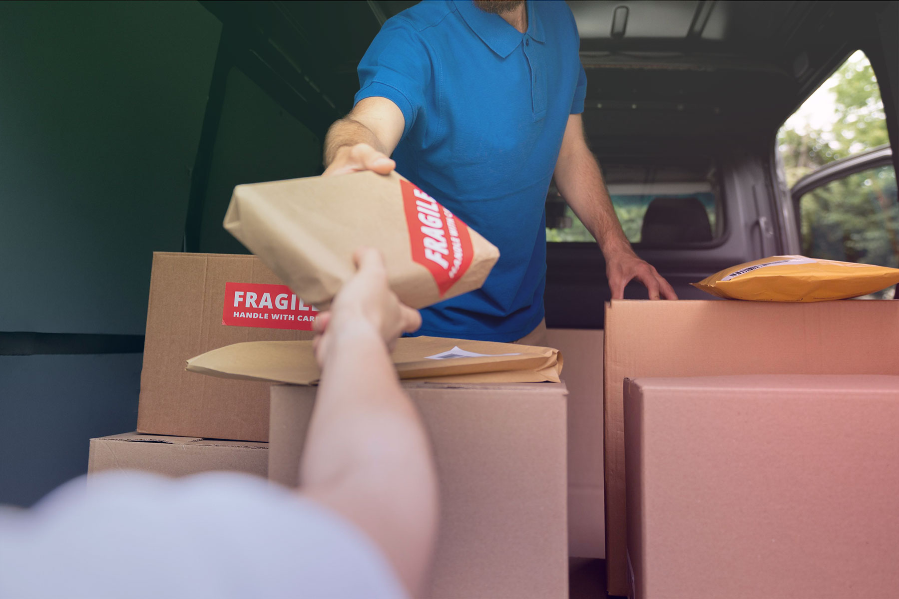 What are the benefits of last mile delivery?