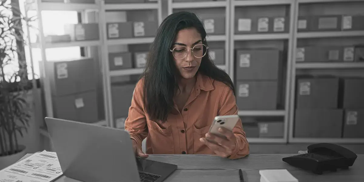 Transform e-com logistics tracking into a brand-building experience