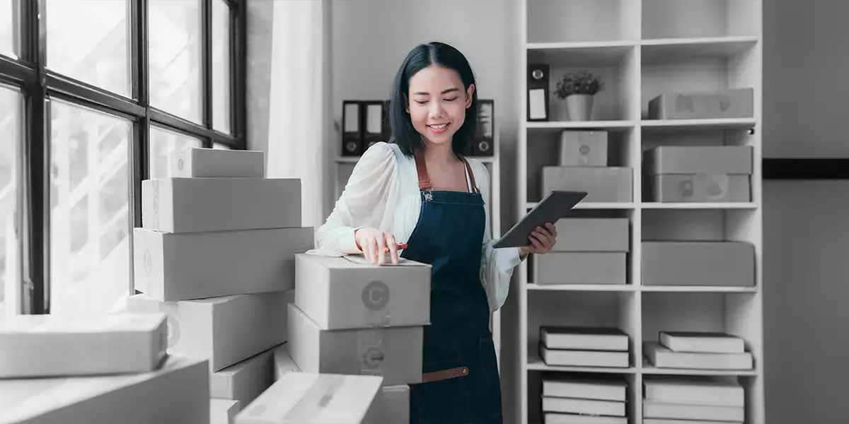 How can warehouses make returns management easier?